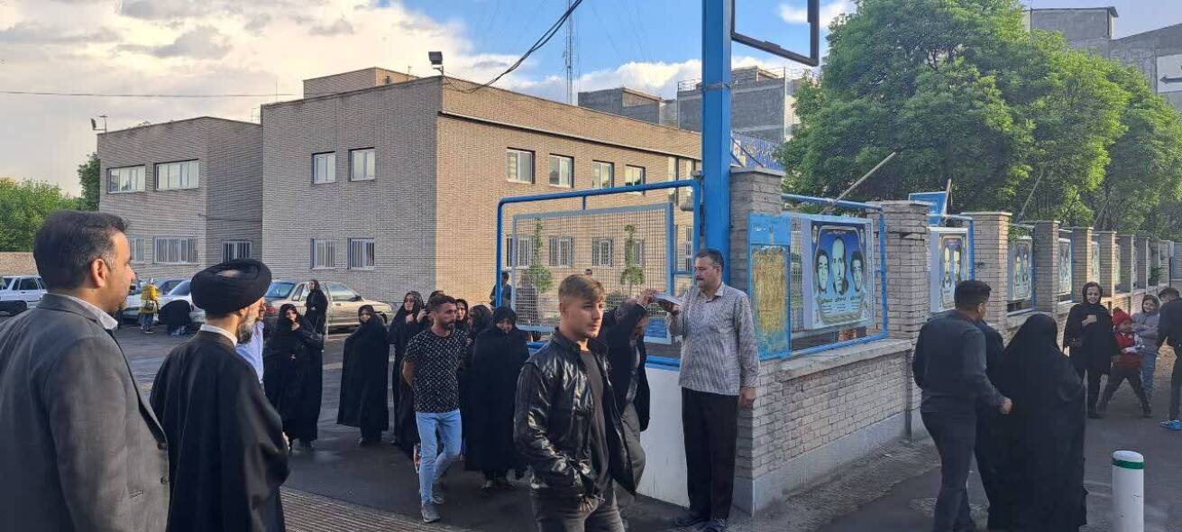 کاروان خانواده شهدا و ایثارگران استان اردبیل